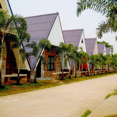 Hiso Resort Udon Thani Extérieur photo
